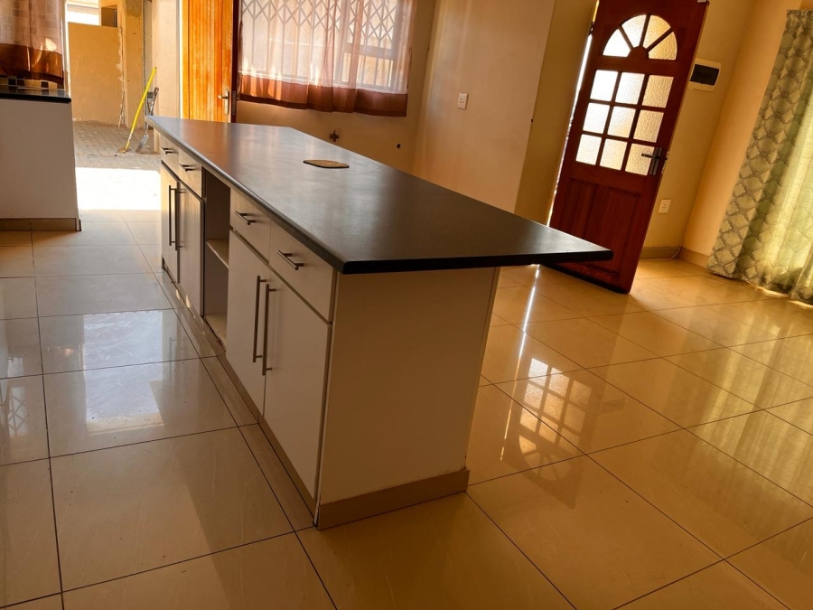 3 Bedroom Property for Sale in Kimdustria Northern Cape